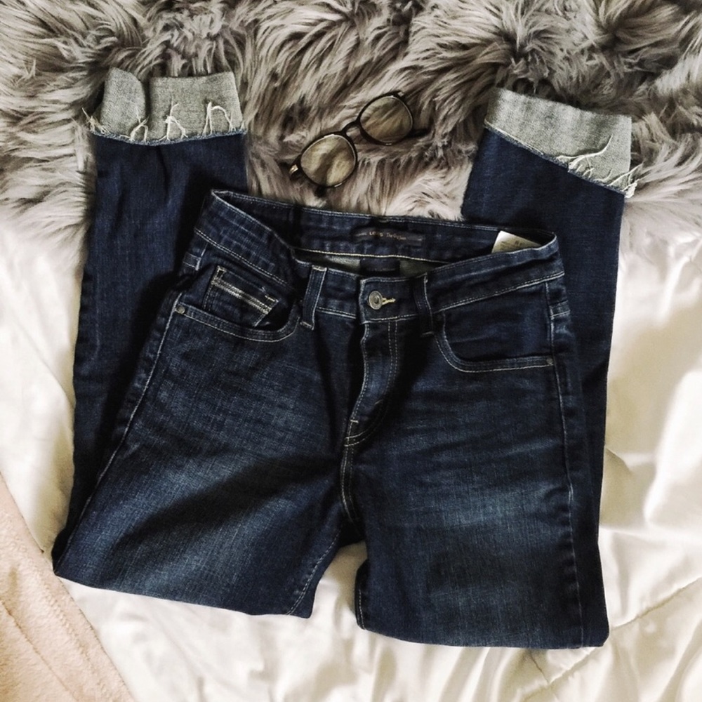Levi mid rise cuffed jeans